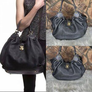 💎✨Authentic✨💎Louis Vuitton Monogram Mahina L Leather Hand Bag